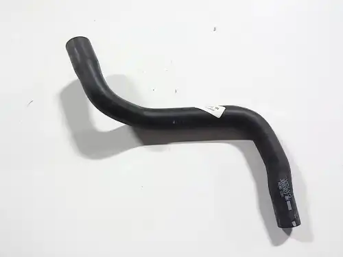 патрубок системы охлаждения! (р) Volvo S60/S80/V70/XC70 <07 30680923