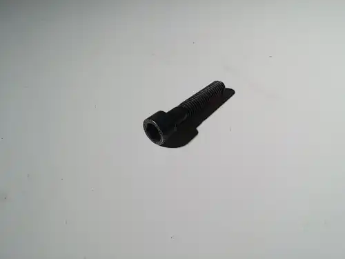 болт! M8x40 Volvo 988143