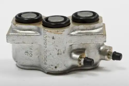 цилиндр тормозной передний лев.! Lada 2121-21214,2123 21210350117900