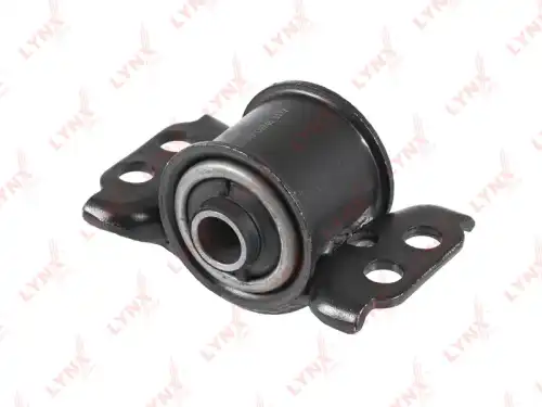 Сайлентблок рычага MAZDA MPV -99 задн. C9745 LYNXAUTO