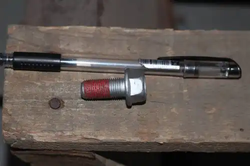 БОЛТ ТОРМОЗНОГО СУППОРТА GEELY 1014003301