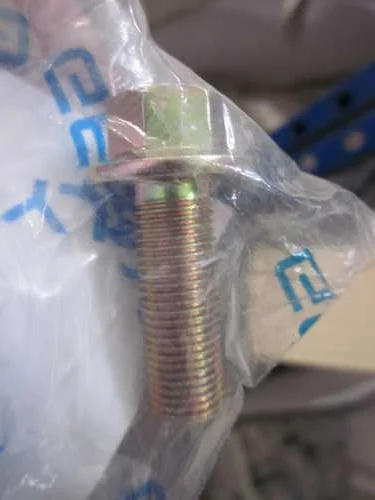 БОЛТ С БУРТИКОМ JQ184B1235 GEELY