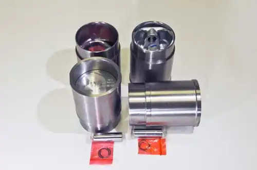 поршнекомплект! поршень+гильза+кольца STD VW Polo/Golf/Bora/Lupo/Caddy 1.4 96-02 K11776201 VIKA