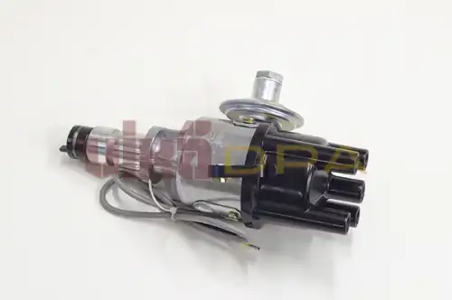 распределитель зажигания! Skoda Felicia/Favorit 1.3i 95> 90520000101 VIKA