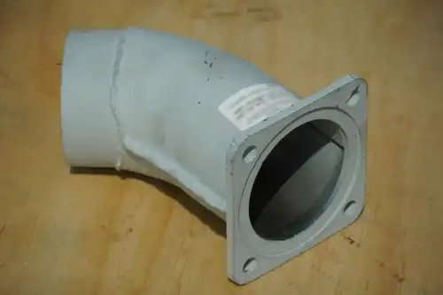 патрубок трубы приемной!с 1 квадрат.фланцем,угол 30град.МАЗ-5336/6303/5551/5516/5440 630300-1203120 СПЕЦМАШ