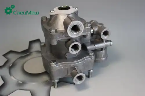 клапан двухпроводный! упр. прицепа с клапаном обрыва без глушителяМАЗ,MAN,Iveco,MB 64221-3522010-10 СПЕЦМАШ