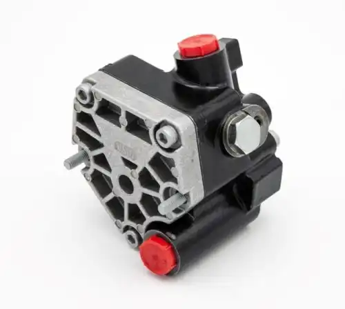 Топливный насос низкого давления IVECO 504140125