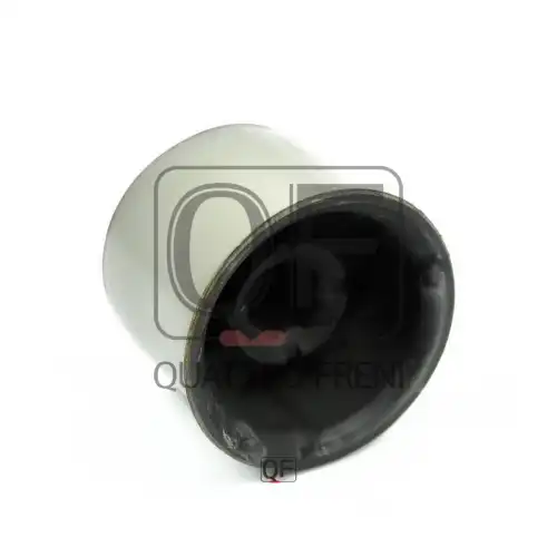 сайлентблок перед. рычага зад.! болты 3шт. VW Passat/Tiguan 1.4-3.2 05> AUDI Q3 11> QF30D00127 QUATTRO FRENI