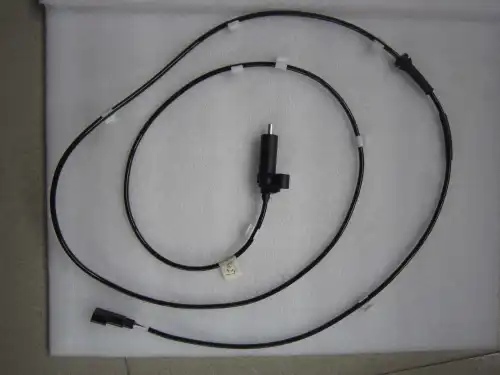 Датчик ABS MAGTECHNIC MAG3027