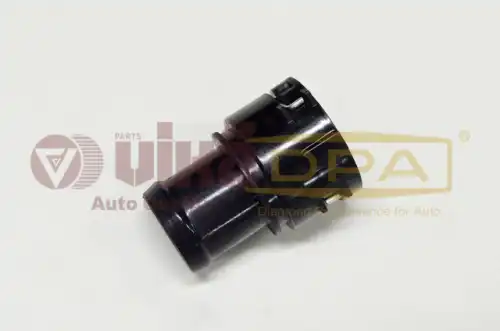 фланец системы охлаждения! Audi A3, VW Golf, Skoda Octavia/Fabia 1.6-2.0 96> 11221776601 VIKA