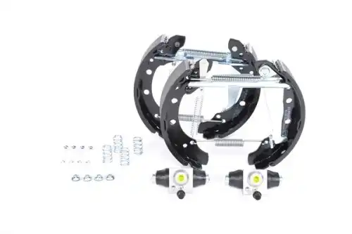 рем.к-т торм.колодок с цилиндром!Audi A2,Seat Cordoba/Ibiza/Toledo,VW Golf/Jetta 90> 0 204 114 546 BOSCH