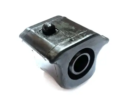 втулка стабилизатора переднего правая! Toyota RAV 4 06> 48815-42100 TOYOTA / LEXUS