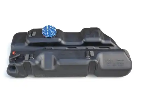 БАК ТОПЛИВНЫЙ НОВЫЙ СО СЛЕДАМИ УСТАНОВКИ 504135947 (ЛИТВА) IVECO