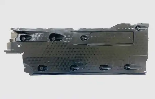 Брызговик двигателя (правый) U0508048 UKORAUTO