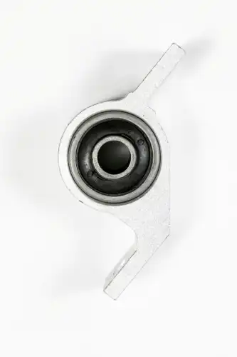 Сайлентблок с кронштейном (гидравлический), левый JRR0509 JUST DRIVE