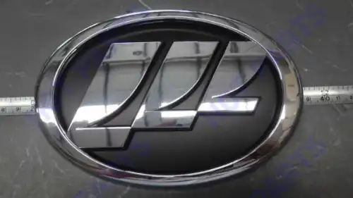 S3921111 ЭМБЛЕМА ОБЛИЦОВКИ РАДИАТОРА LF X60 HOT-PARTS