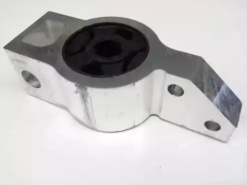 сайлентблок переднего рычага задний правый! Audi A3 all 04>, VW Touran all 03> 1K0199232J VAG