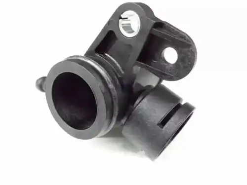 фланец помпы ! Audi Q3, Skoda Octavia/Seprb, VW Golf/Jetta/Passat 08> 06J121132G VAG