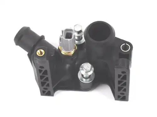 тройник системы охлаждения! Ford EcoSport 1.5i Duratec Ti-VC 15 1531004